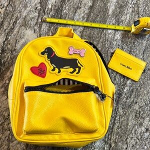 Macc Tetro Dachshund Playful Yellow Dachshund Backpack with credit card holder i